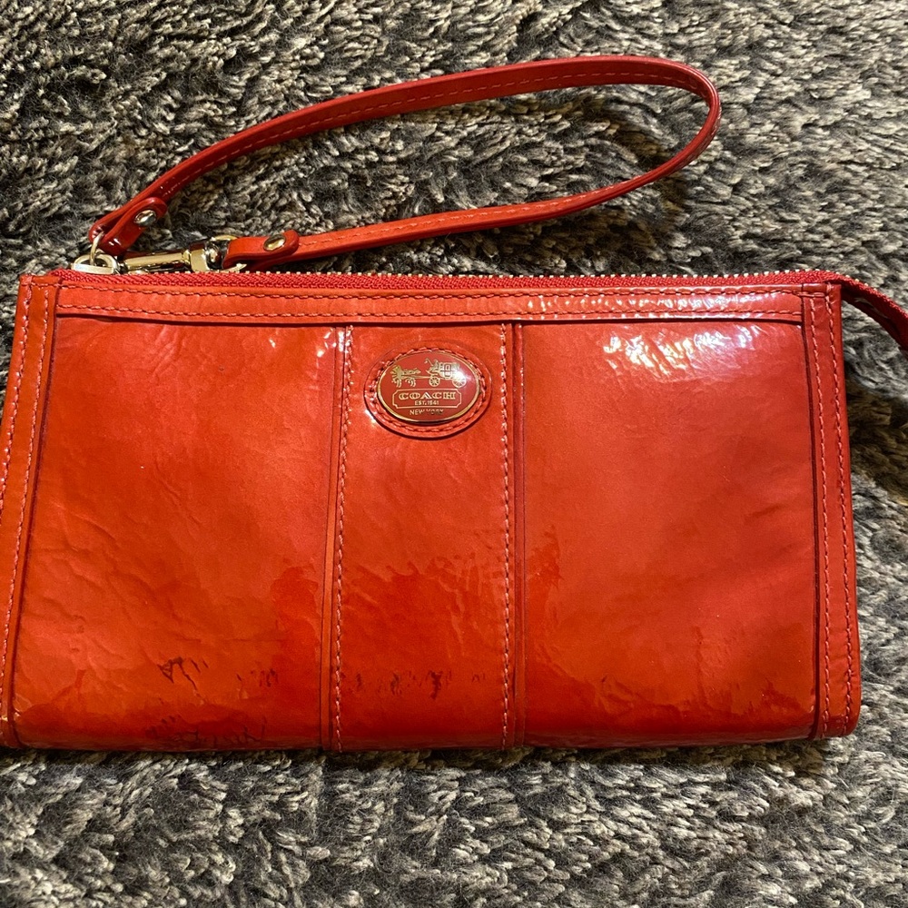 New - COACH Wristlet